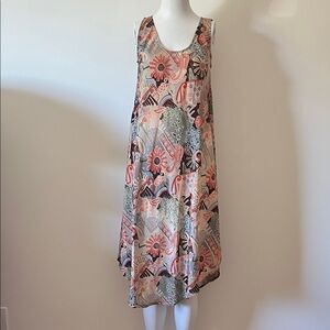Chic Floral Midi Dress in Pink and Gray